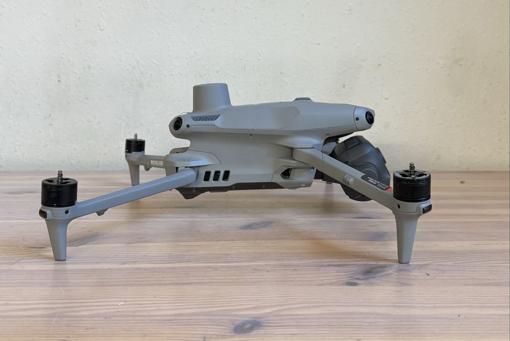 Тушка дрон Dji matrice 4t наліт 25 год.
