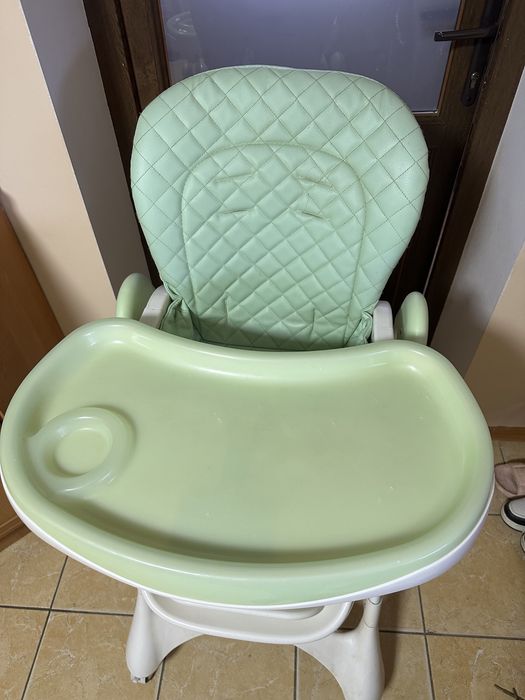 Крісло для годування Carrello Caramel