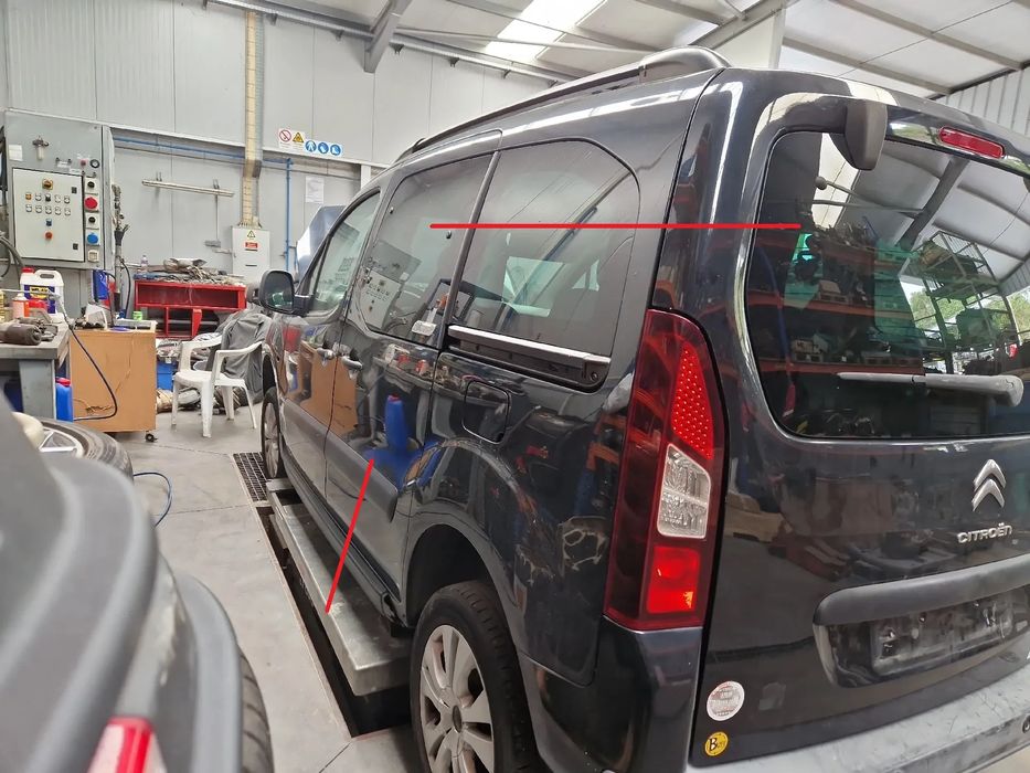 Painel trás esquerdo CITROËN Berlingo Van (B9)
