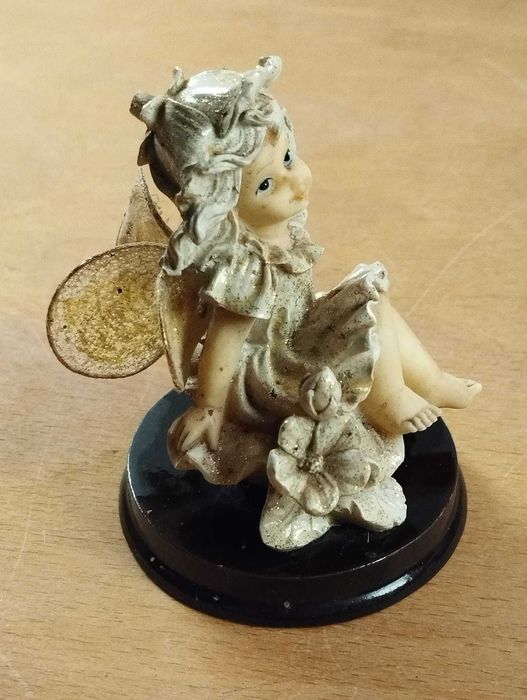 Figura Cerâmica Fada