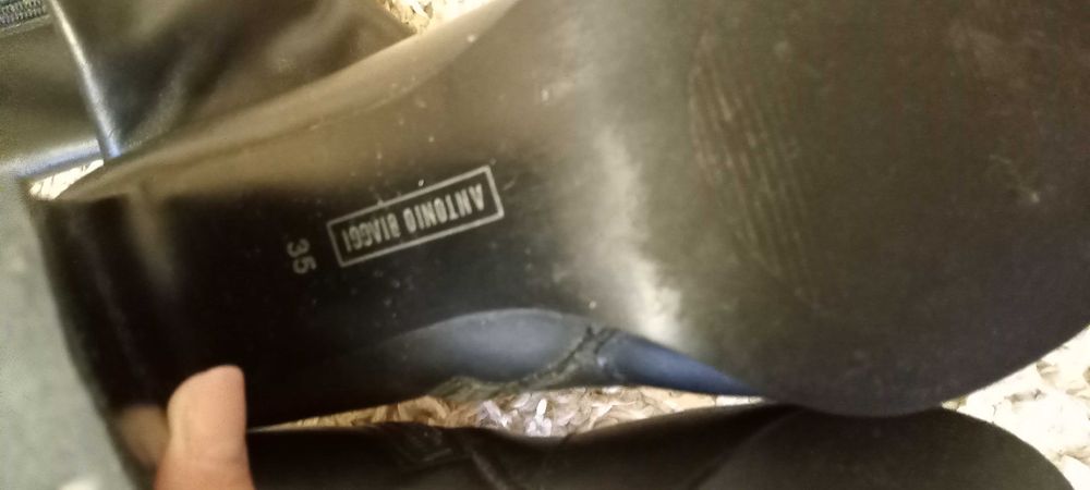 Шкіряні сапоги жіночі