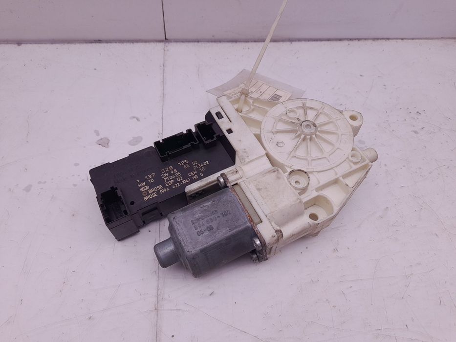 Motor vidro frente esquerdo PEUGEOT 407 (6D_)