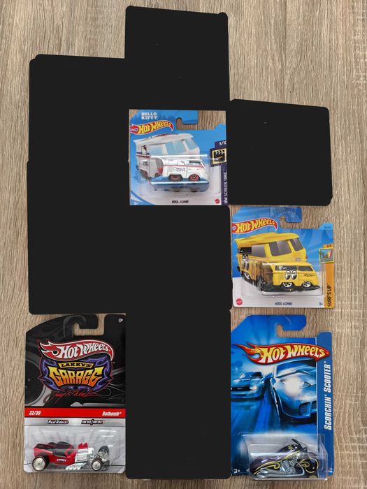 Hot wheels variados