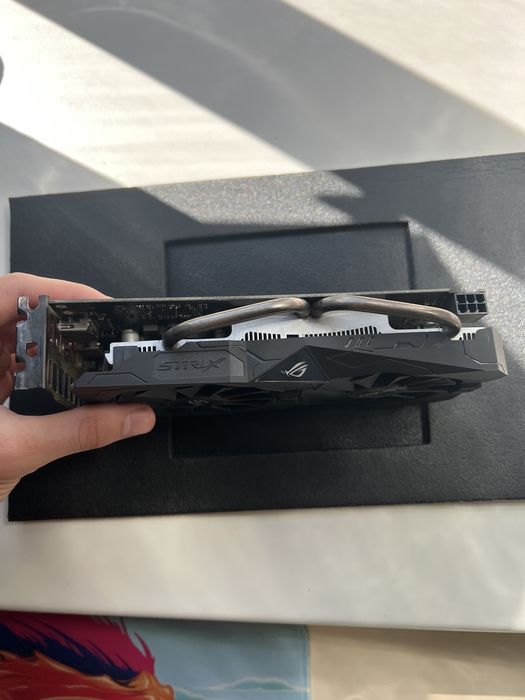 Відеокарта ASUS ROG Strix