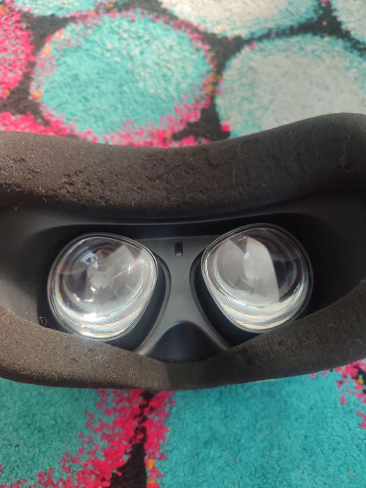 Продам oculus quest 2