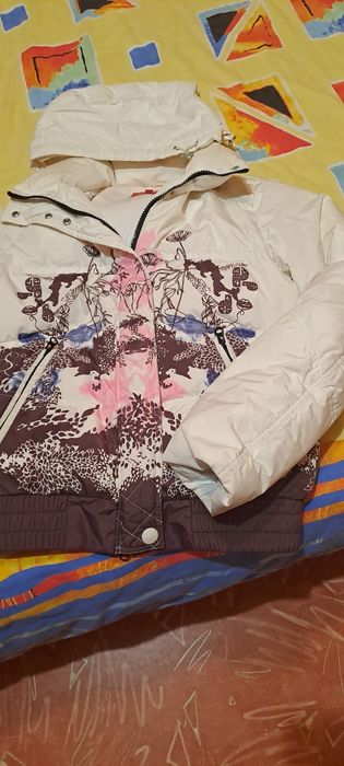 Куртка женская белая с принтом, зима, пух