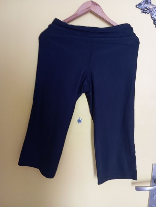 Spodnie czarne sportowe Nike L