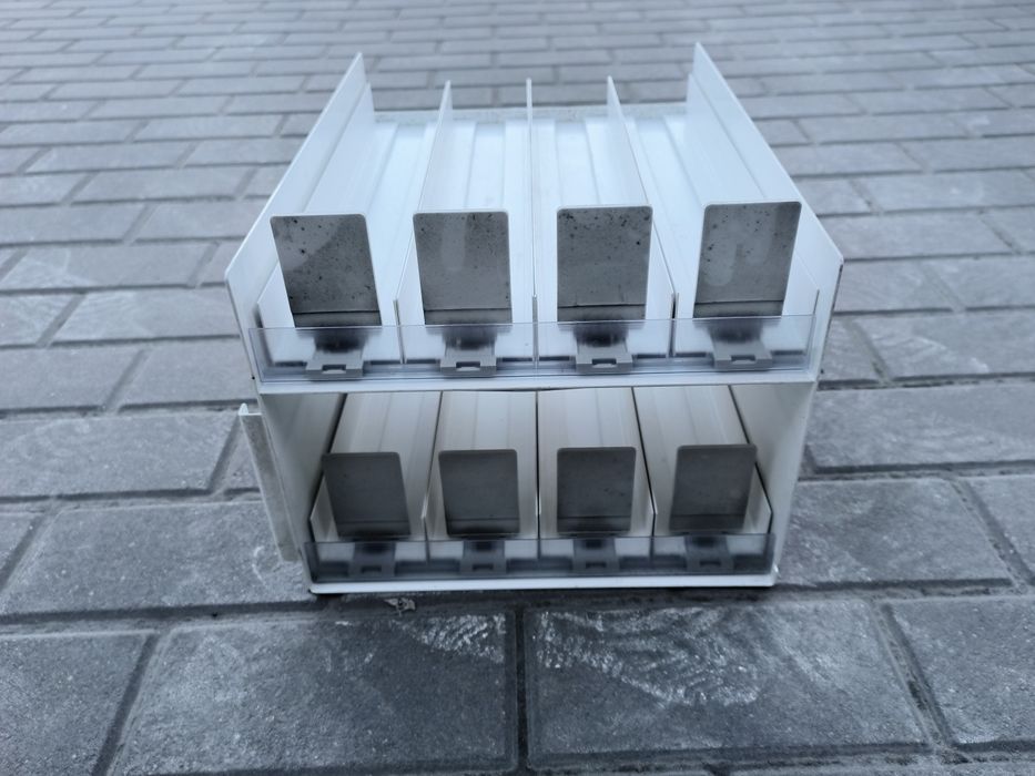 Gablota witryna regał ekspozytor na papierosy, alkohol, piersiówki sklepowy