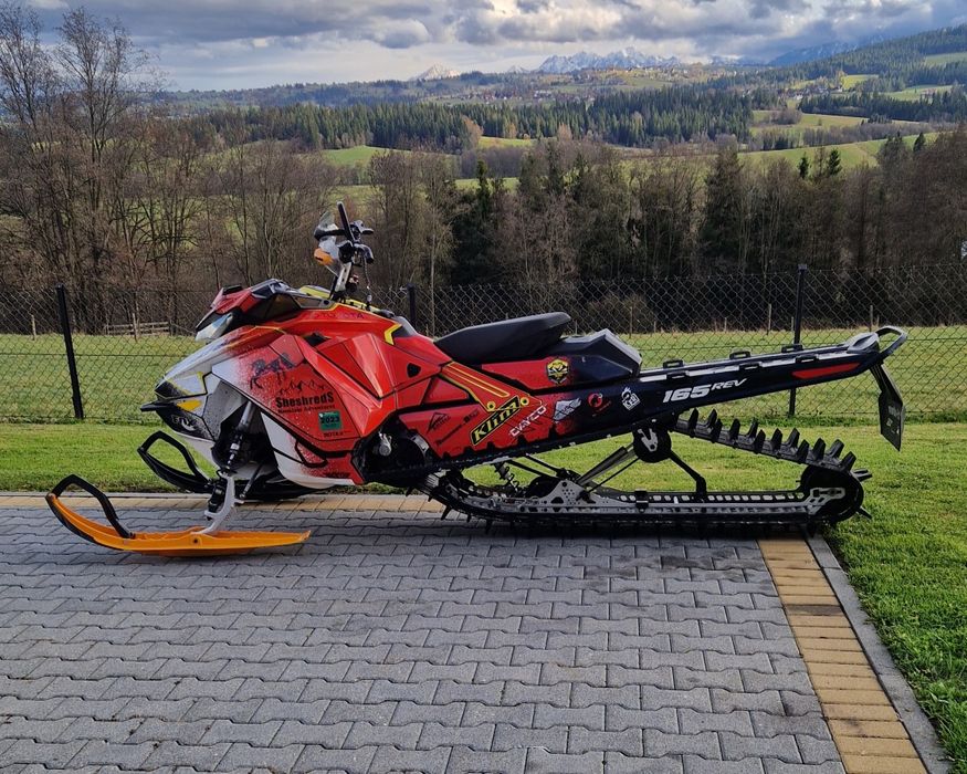Skuter śnieżny Ski-doo 850/165/2017r/3tys.mil