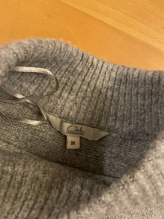 Sweter szary damski pół golf M ze wzorem