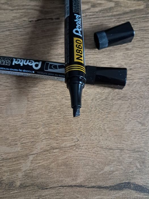 2x Marker permanentny Pentel N860 – czarny