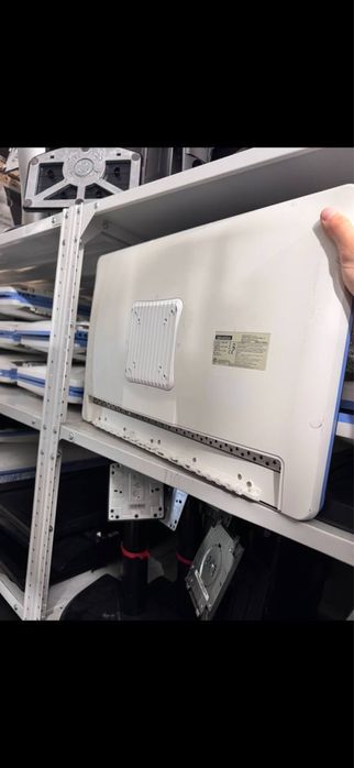 Медичні моноблоки Advantech СЕНСОРНІ! розпродаж, 15шт. лишилось!  POC-W242 AIO 23.8" IPS LED 1920x1080 Touch (Core i7-4650U/8GB/128GB) без ніжки