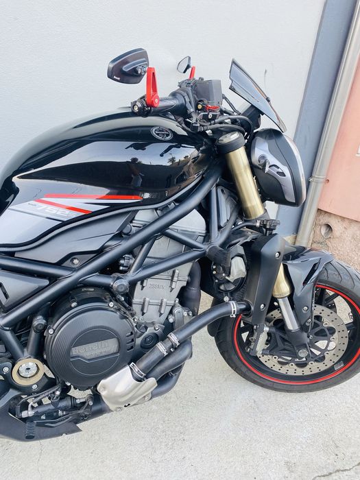 Vendo ou troco benelli 752 S