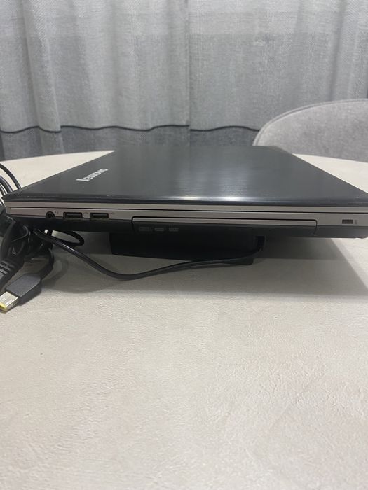 Ноутбук lenovo 17,3 intel i3 gtx 740 торг