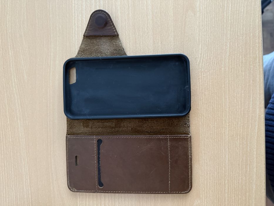 Flipcover KALIBRI couro genuino