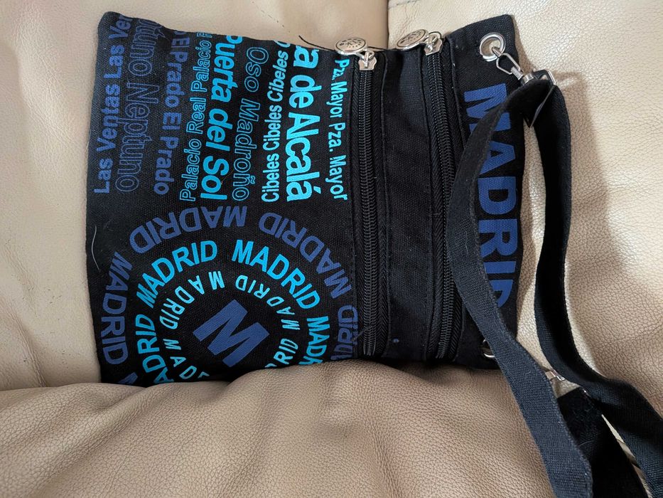 Bolsa forma de Disco e outras