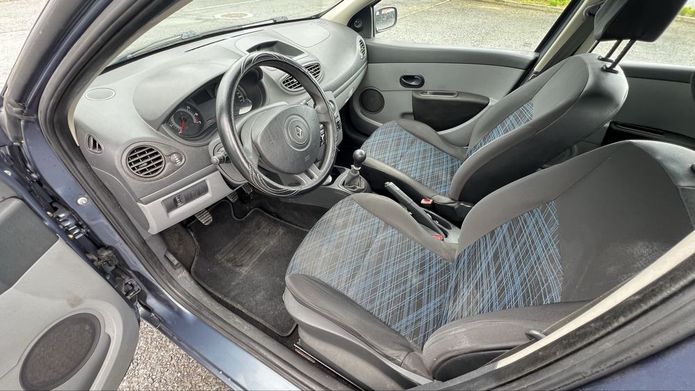 Renault Clio III 1.2 16V Confort – Nacional – Apenas 114.000 km