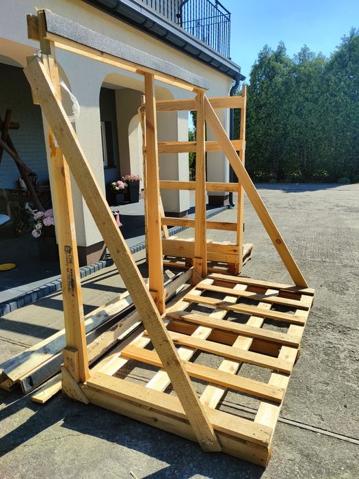 Stojak do transportu okien