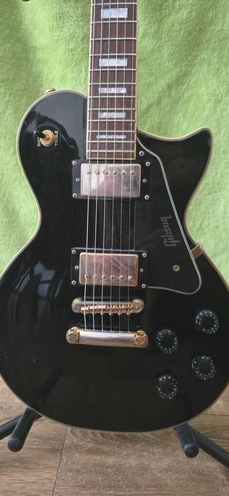 •	Gitara elektryczna Shine Les Paul custom
