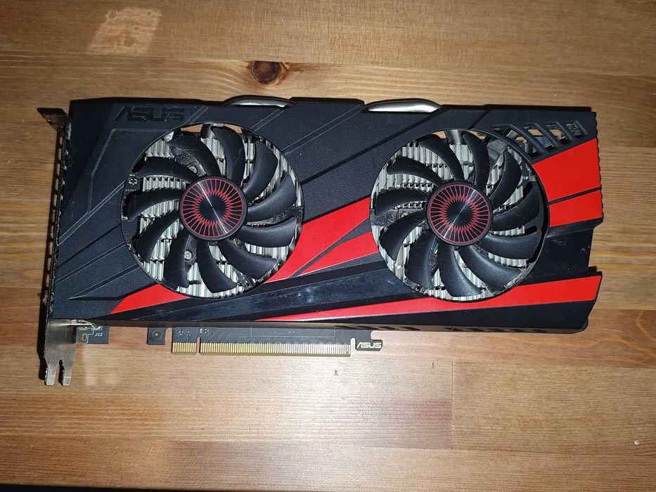 ASUS Strix GTX 960 DirectCU II OC - 4GB GDDR5