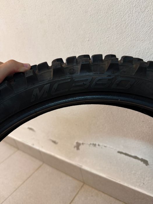Pneu (Dunlop D908RR) + Michelin Tenere 700