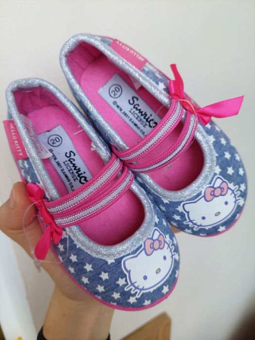 Фірмове взуття для дівчинки 20-21р