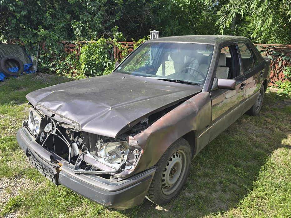 Mercedes 124 na części