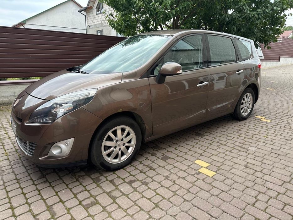 Renault grand scenic