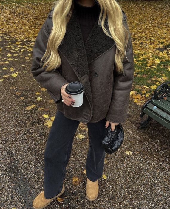 Куртка демі в стилі бренду шоколадний колір