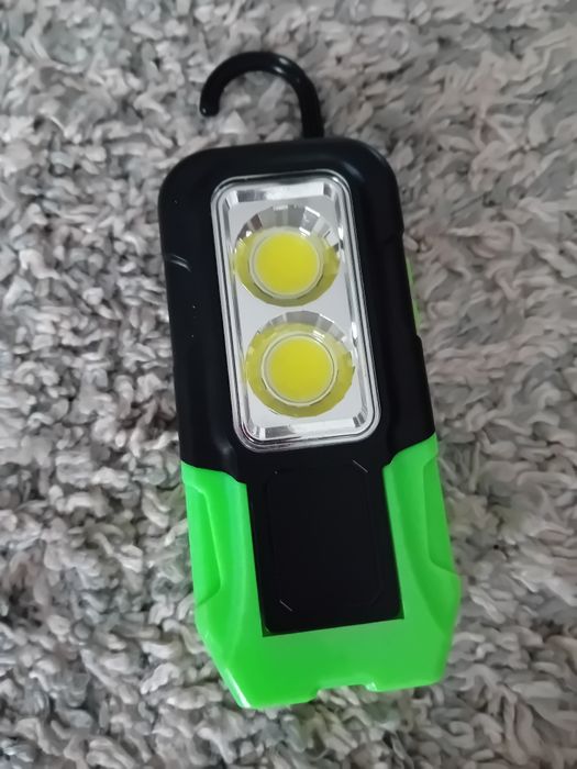 Nowa mocna latarka lampa led z hakiem i magnesami