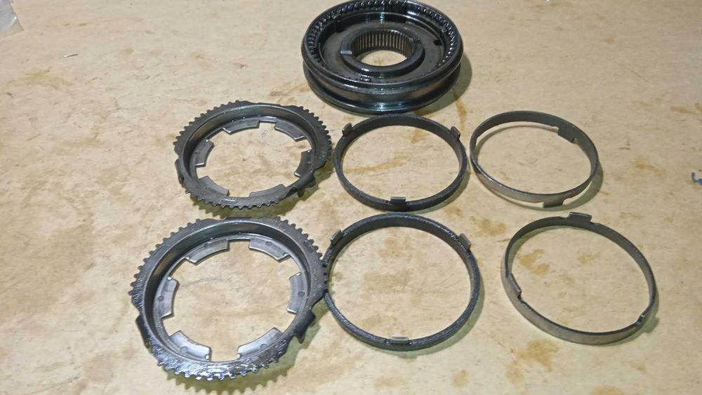 Муфта Ступица Синхронизатор КОМПЛЕКТ 1/2 передача VW Audi Skoda Seat