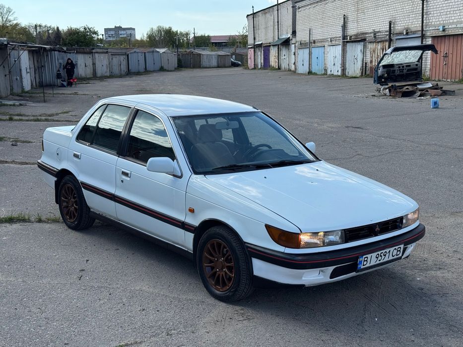 Mitsubishi Lancer 1.5г/б
