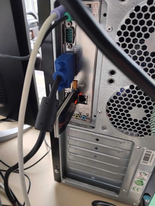 Персональный компьютер настольный hp в комплекте с  win 10