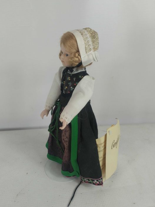 Lalka Porcelanowa Certyfikowana