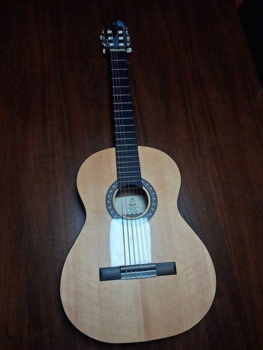 Guitarra Clássica  Admira Alba 4/4 - Usada