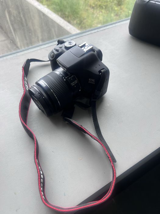 Canon EOS 2000D (Rebel T7),