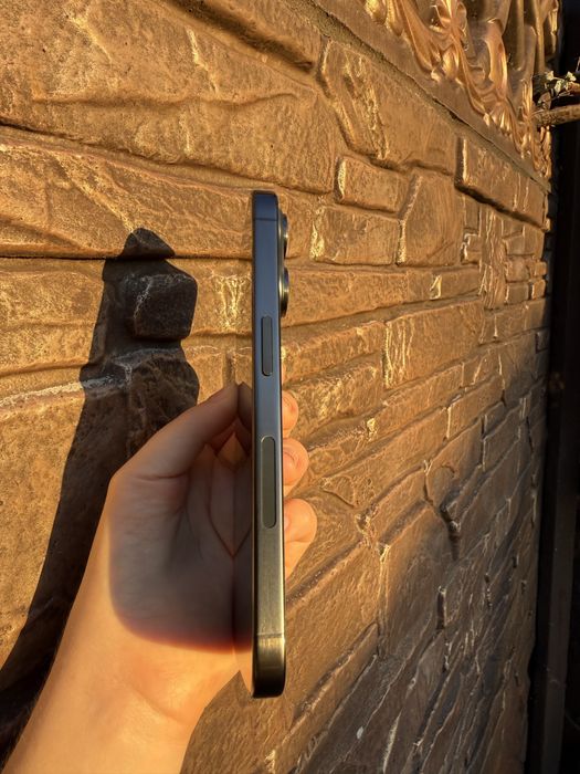 iPhone 15 pro 128Gb  Black Titanium Neverlock