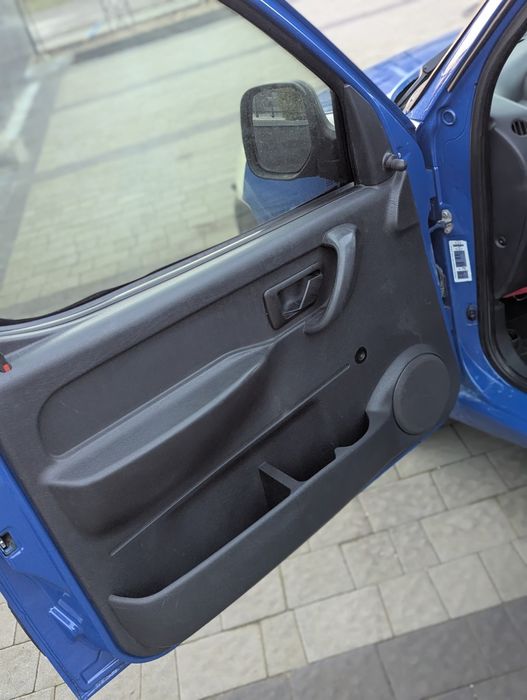 Машина Автомобіль Сітроен берлінго Citroen Berlingo