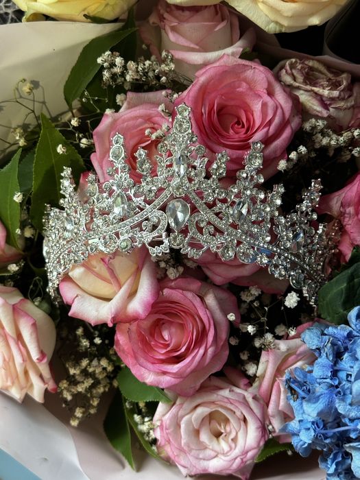 Корона для весільної зачиски