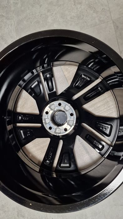Nowe Oryginalne Felgi Peugeot Citroen 5x108 8J 19" ET 44 4 szt