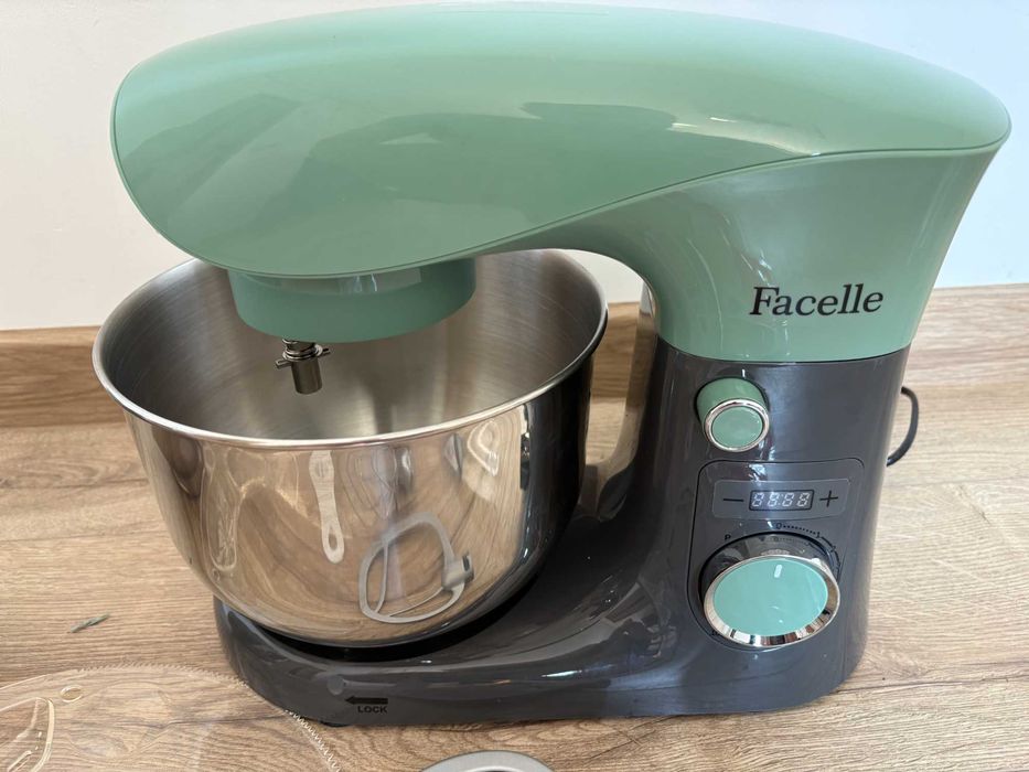 Міксер професійний кухонний Facelle 1500 Ват.,5,5 л та 4,5 л.  10+P ,Робот-кондитер,вінчик,гак для замішування тіста та захист від бризок