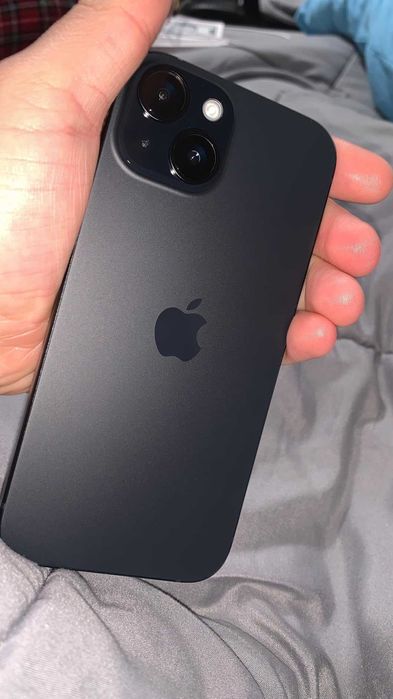 iPhone 15 128GB - Preto - Como Novo