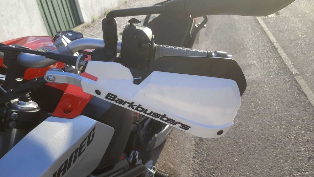 Aprilia Tuareg 660 Quickshift + Kit Malas GIVI