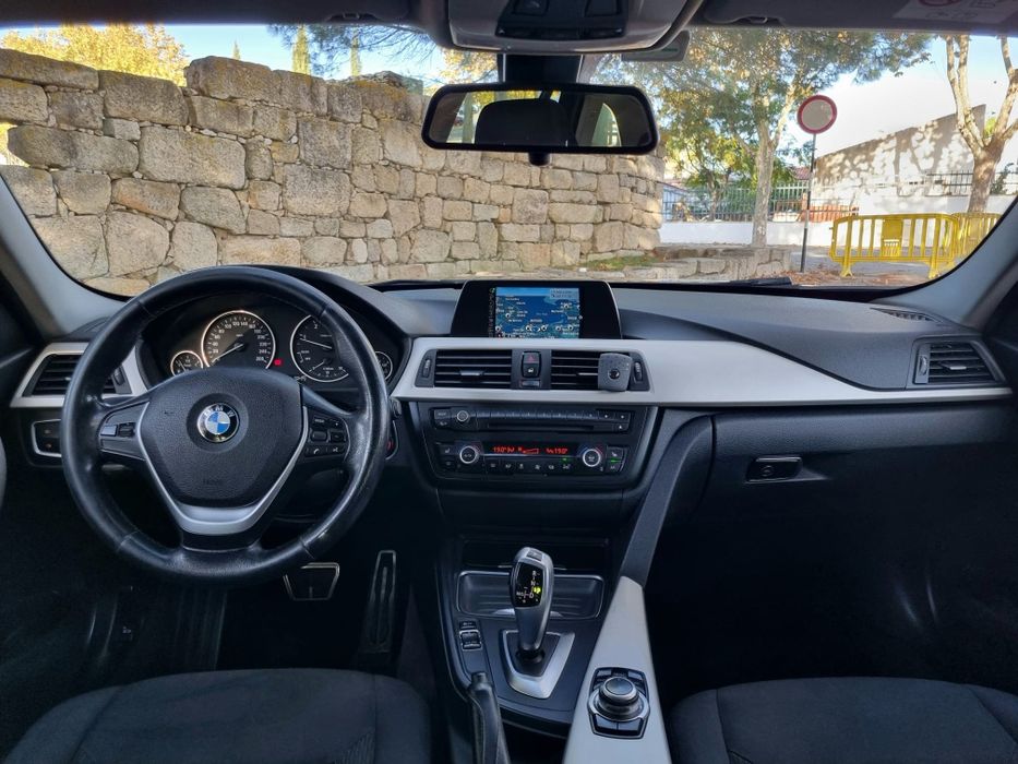 BMW Touring 316d    F31