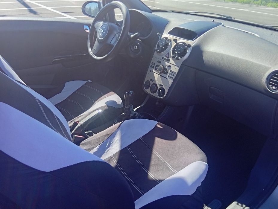 Opel corsa Comercial 1.3 ctdi