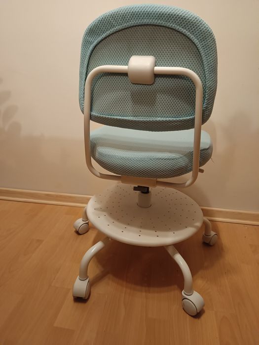 Krzesło Ikea Vimund błękitne