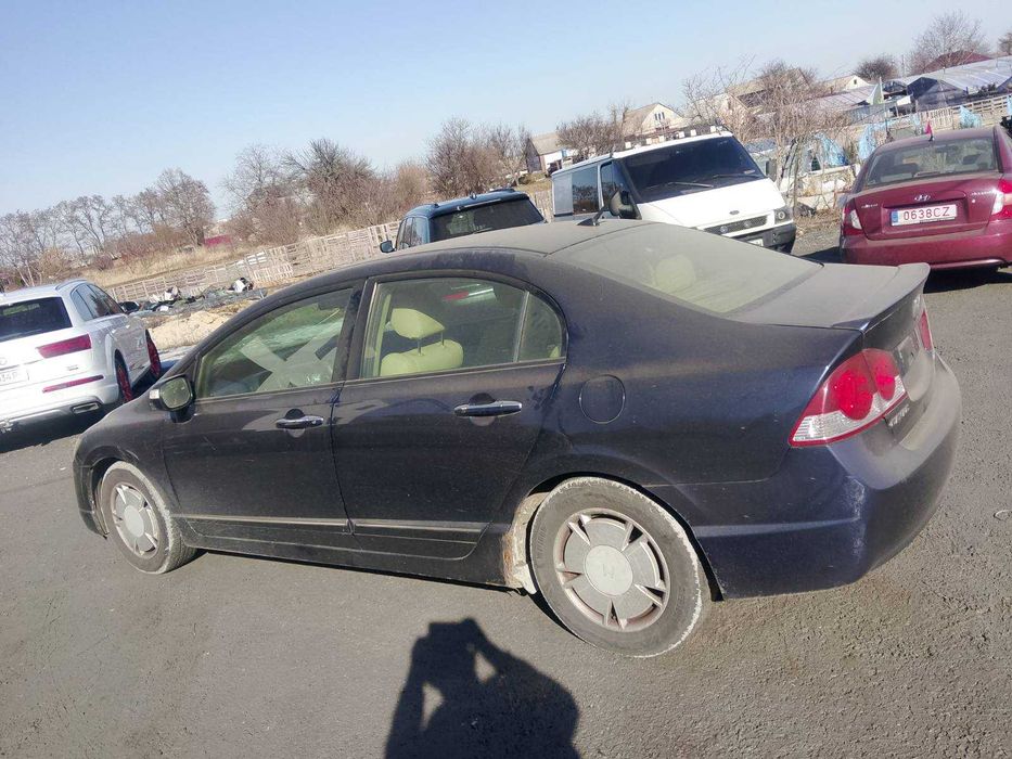 Автозапчасти разборка Honda Civic 4D Хонда Сивик