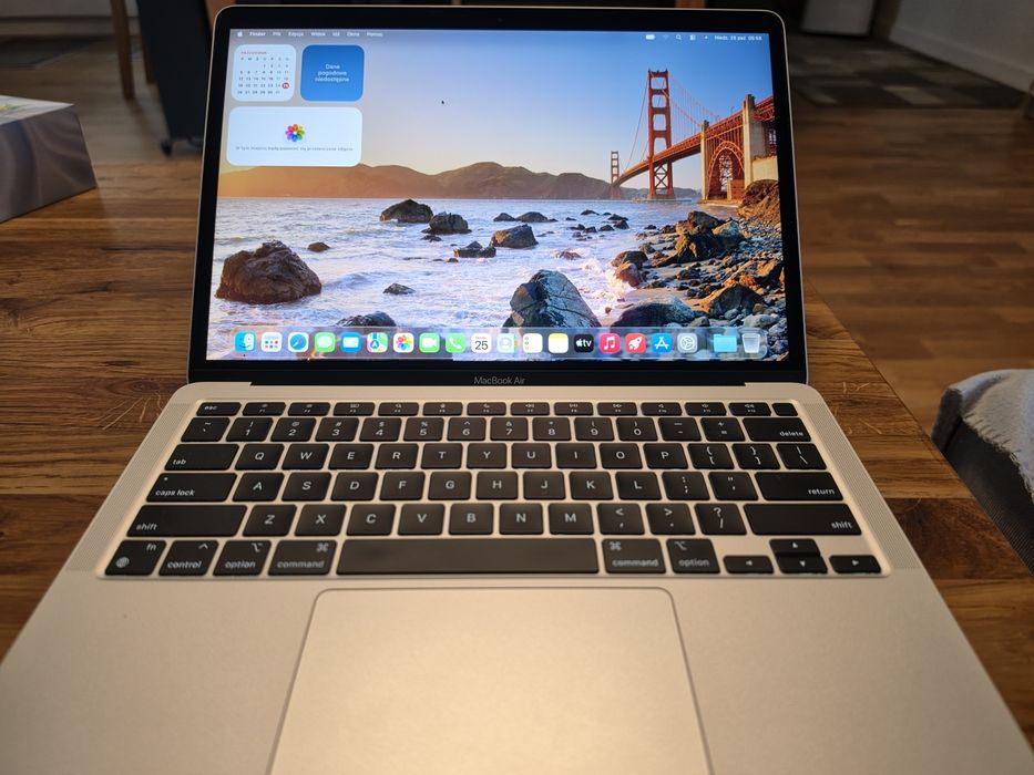 Apple MacBook Air M1 2020 | 8 GB RAM | 256 GB SSD | Bateria 98% | Zestaw