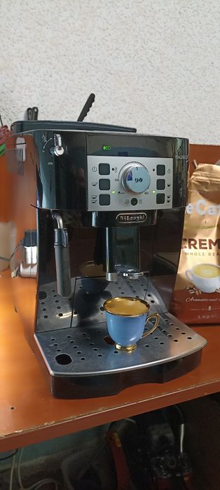 Кофемашина Delonghi Magnifica S из Германии.