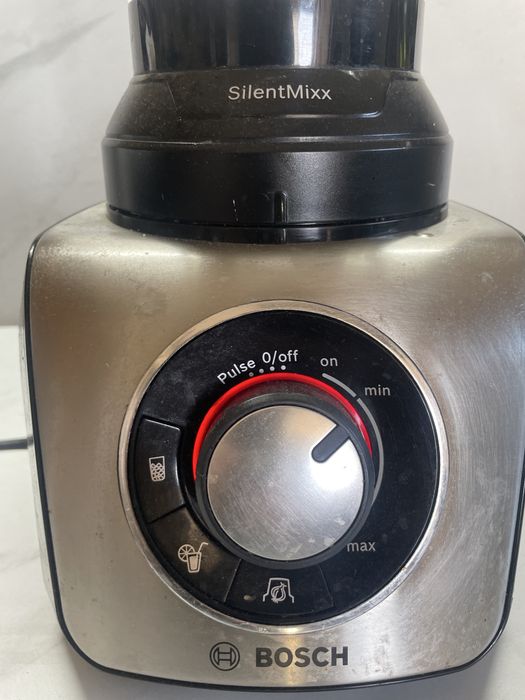 Blender kielichowy BOSCH SilentMixx